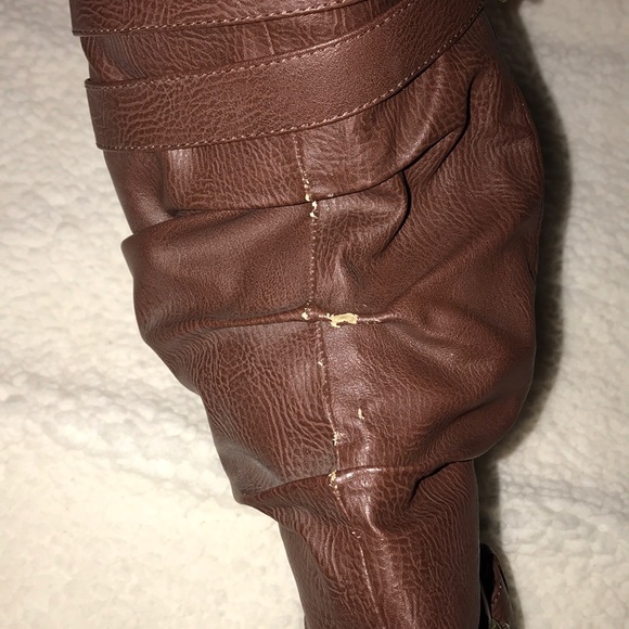 Brown slouchy 8 1/2 heel boots - Picture 3 of 3